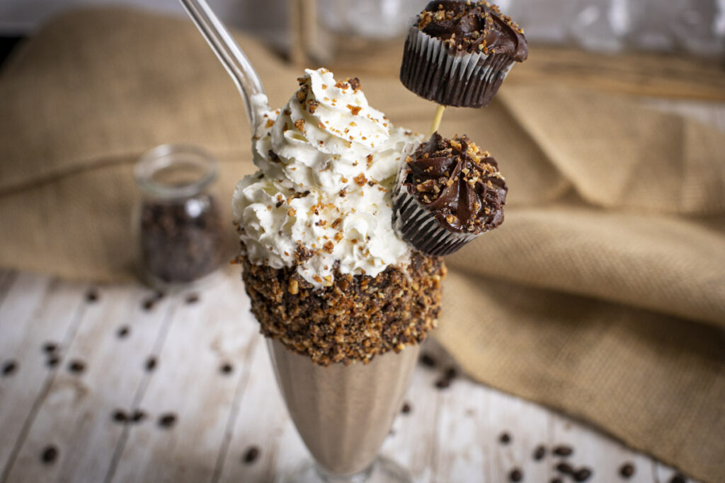 Trader Joe’s Mocha Crunch Cake Milkshake Recipe (