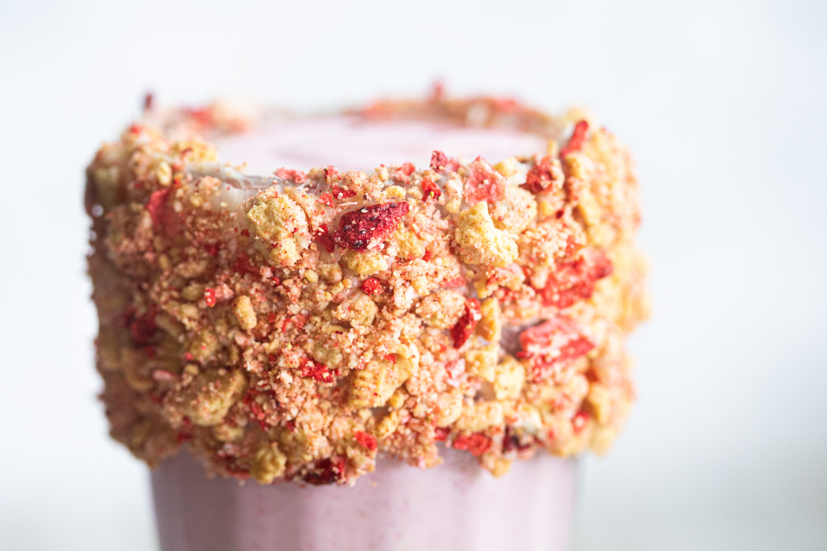 Trader Joe’s Strawberry Crunch Cake Milkshake Recipe