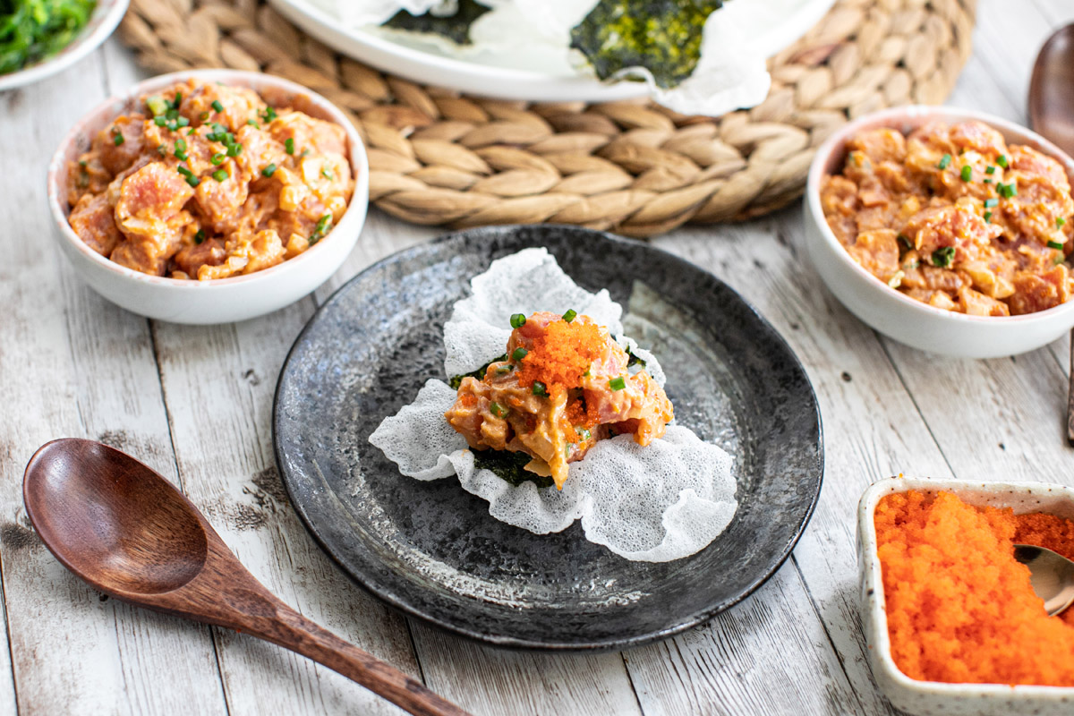Spicy Ahi Poke with Crispy Seaweed Rice Paper Chips Recipe